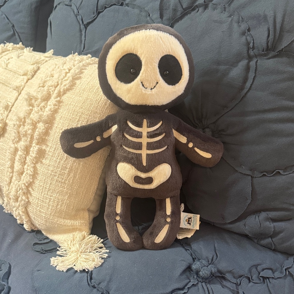 NWT Jellycat Skeleton Bob